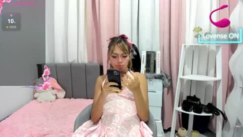 Daphne online show from 07-07-26, 06:47