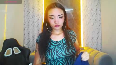 Snapshot of daphne_nicole_b chatting on 07-01-26, 12:56 daphne_nicole_b online show from 07-01-26, 12:56
