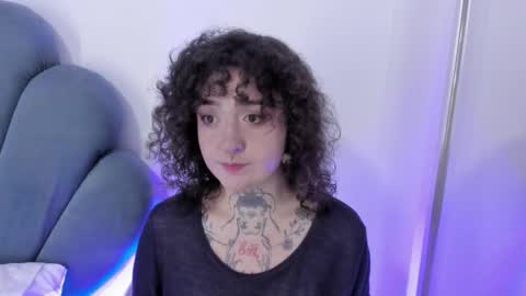 DaphneBlunt online show from 11-27-25, 07:38