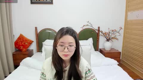 Snapshot of daphnedawn chatting on 11-21-25, 05:28 Dawn online show from 11-21-25, 05:28