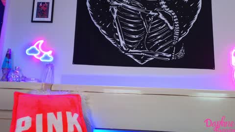 Daphne Madison online show from 03-11-25, 05:35