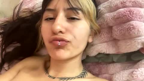 DAPHNE online show from 02-22-25, 06:08