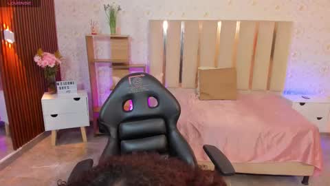 Snapshot of daphnne_tay chatting on 09-09-25, 03:28 dhapnne online show from 09-09-25, 03:28