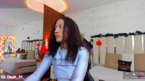 Snapshot of daphnne_tay chatting on 10-20-25, 03:18 dhapnne online show from 10-20-25, 03:18