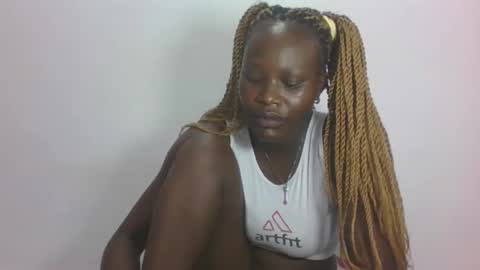 Snapshot of darberry21 chatting on 05-30-26, 07:27 ESTHER online show from 05-30-26, 07:27