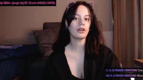 Snapshot of darcyie1ove chatting on 10-03-25, 01:30 Darcy online show from 10-03-25, 01:30