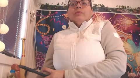 Tania Vergez online show from 04-16-26, 10:16