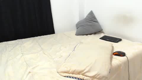 Snapshot of darekgates chatting on 10-25-25, 04:13 Darekgates online show from 10-25-25, 04:13