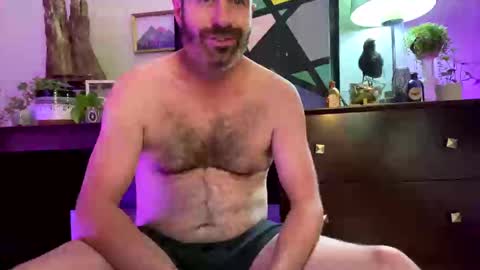 Snapshot of dareme917 chatting on 09-26-25, 10:52 dareme917 online show from 09-26-25, 10:52