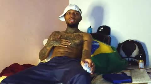 Snapshot of darent2210 chatting on 02-21-26, 06:25 breiner online show from 02-21-26, 06:25