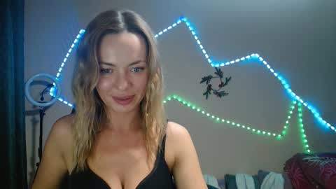 Snapshot of daria_spring chatting on 12-25-24, 11:10 Daria online show from 12-25-24, 11:10