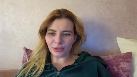 Snapshot of dariapon chatting on 02-11-25, 11:54 dariapon online show from 02-11-25, 11:54