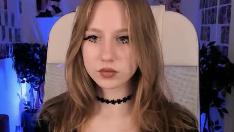 Daria Tate online show from 09-11-25, 11:54