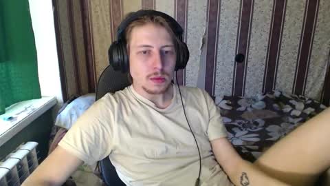 darienlarge online show from 10-21-25, 02:07