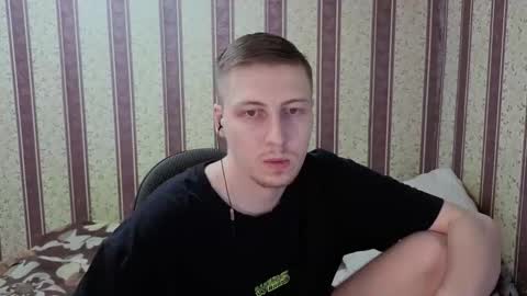 Snapshot of darienlarge chatting on 01-06-26, 05:38 darienlarge online show from 01-06-26, 05:38