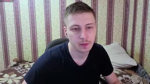 Snapshot of darienlarge chatting on 01-12-26, 10:20 darienlarge online show from 01-12-26, 10:20