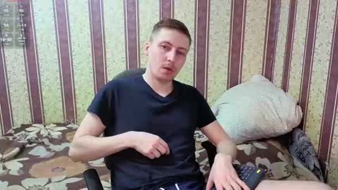 Snapshot of darienlarge chatting on 01-15-26, 07:50 darienlarge online show from 01-15-26, 07:50