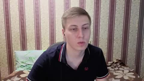 Snapshot of darienlarge chatting on 02-05-26, 03:49 darienlarge online show from 02-05-26, 03:49