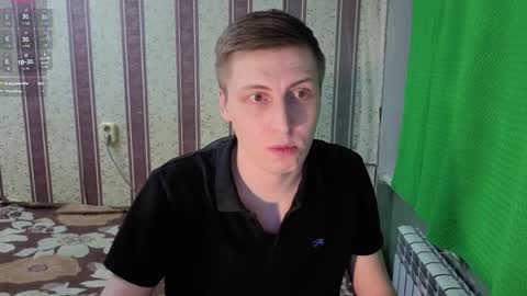 Snapshot of darienlarge chatting on 02-15-26, 07:54 darienlarge online show from 02-15-26, 07:54