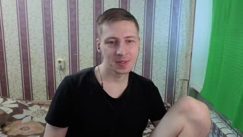 Snapshot of darienlarge chatting on 05-26-26, 12:45 darienlarge online show from 05-26-26, 12:45