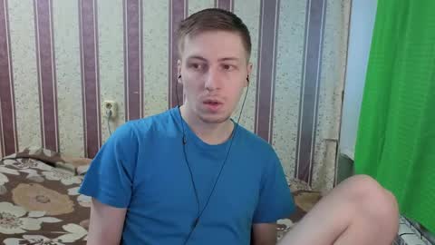 Snapshot of darienlarge chatting on 05-30-26, 12:46 darienlarge online show from 05-30-26, 12:46