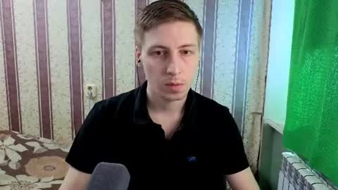Snapshot of darienlarge chatting on 06-23-26, 10:46 darienlarge online show from 06-23-26, 10:46