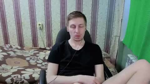 Snapshot of darienlarge chatting on 07-10-26, 02:38 darienlarge online show from 07-10-26, 02:38