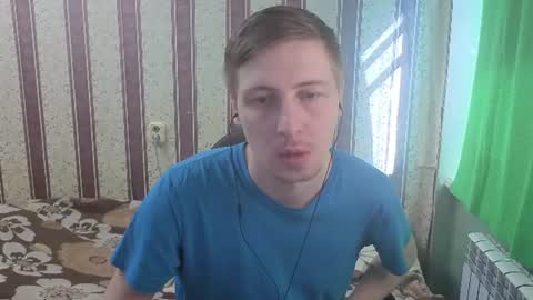 Snapshot of darienlarge chatting on 07-17-26, 12:34 darienlarge online show from 07-17-26, 12:34