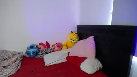 Dariinka Vera online show from 10-24-25, 04:03