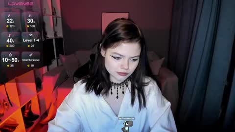 Snapshot of darina_wilson chatting on 01-07-25, 09:03 Dari the it woman online show from 01-07-25, 09:03