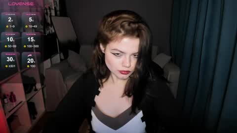 Snapshot of darina_wilson chatting on 01-10-25, 09:10 Dari the it woman online show from 01-10-25, 09:10