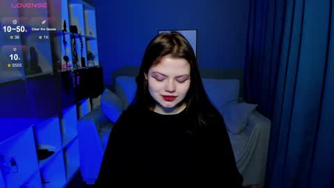 Snapshot of darina_wilson chatting on 02-19-25, 10:09 Dari the it woman online show from 02-19-25, 10:09