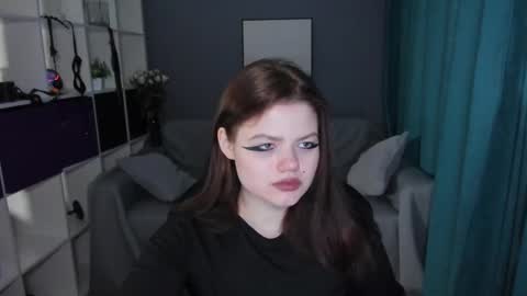 Snapshot of darina_wilson chatting on 03-08-25, 03:17 Dari the it woman online show from 03-08-25, 03:17