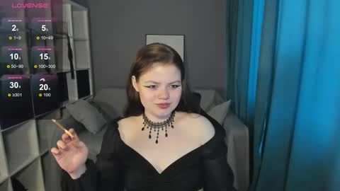 Snapshot of darina_wilson chatting on 03-10-25, 06:05 Dari the it woman online show from 03-10-25, 06:05