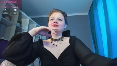 Snapshot of darina_wilson chatting on 03-10-25, 09:10 Dari the it woman online show from 03-10-25, 09:10