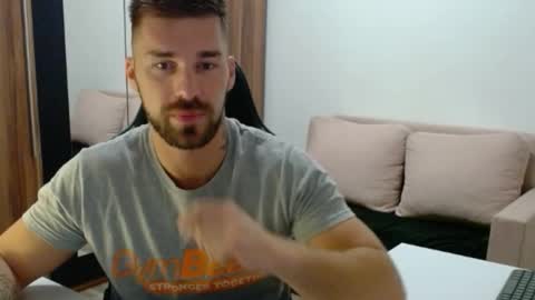 darius_94 online show from 10-27-25, 03:54