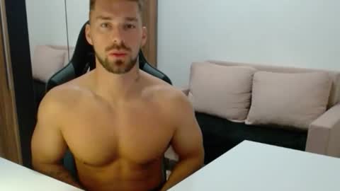 darius_94 online show from 11-13-25, 05:28