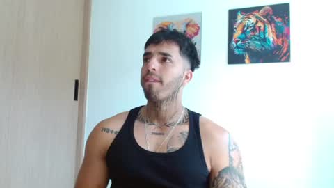 Snapshot of darius_phoenix chatting on 06-16-26, 05:37 Darius Phoenix online show from 06-16-26, 05:37