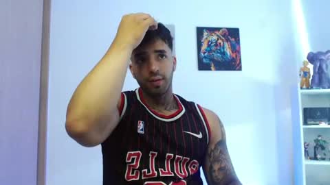 Snapshot of darius_phoenix chatting on 07-08-26, 06:12 Darius Phoenix online show from 07-08-26, 06:12