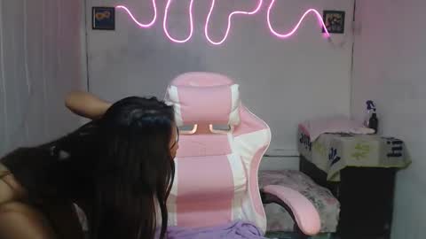 dark_angel143 online show from 09-24-25, 07:55