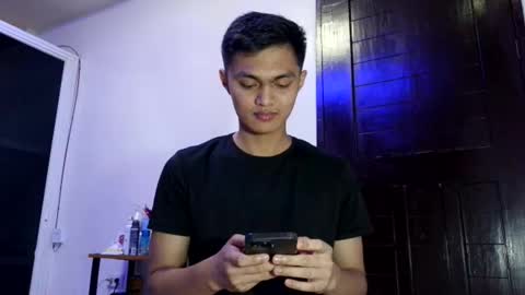 Snapshot of dark_angel69x chatting on 03-31-26, 05:02 Guile online show from 03-31-26, 05:02