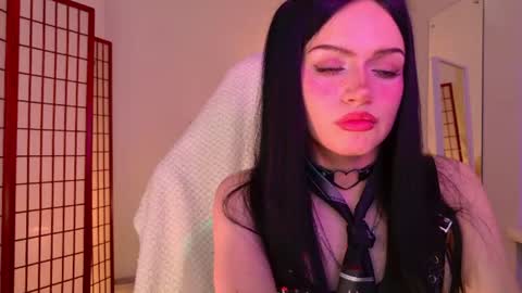 Diva online show from 06-15-26, 09:39