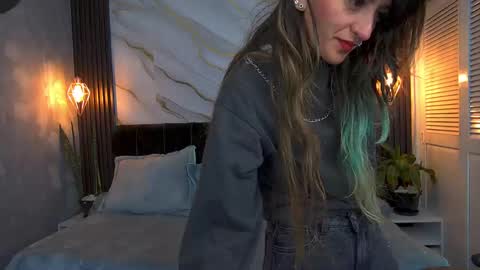 dark_dominika online show from 05-12-26, 01:08