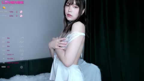 Ester online show from 09-12-25, 01:55