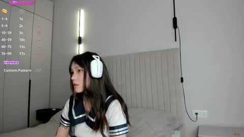 Ester online show from 02-25-26, 08:35