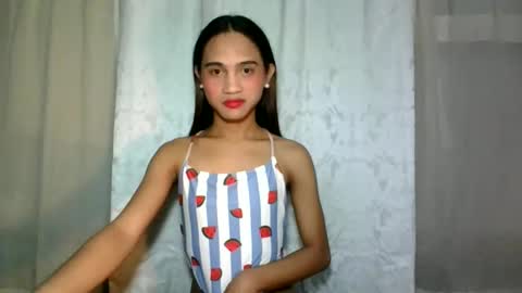 Snapshot of dark_hurohuro19 chatting on 12-11-24, 11:00 LIANNA online show from 12-11-24, 11:00