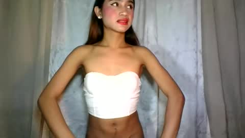 Snapshot of dark_hurohuro19 chatting on 01-10-25, 05:26 LIANNA online show from 01-10-25, 05:26