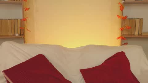 Lola online show from 10-13-25, 02:11