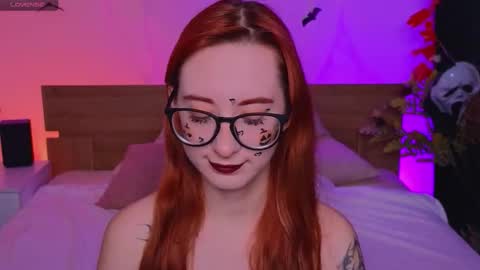 Lola online show from 10-19-25, 11:27