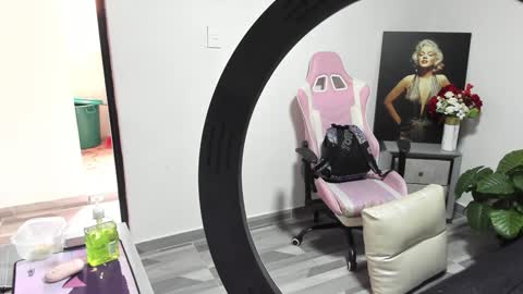 Snapshot of dark_madison chatting on 01-02-25, 07:18 CELESTE online show from 01-02-25, 07:18